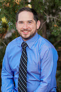 Dr Womack